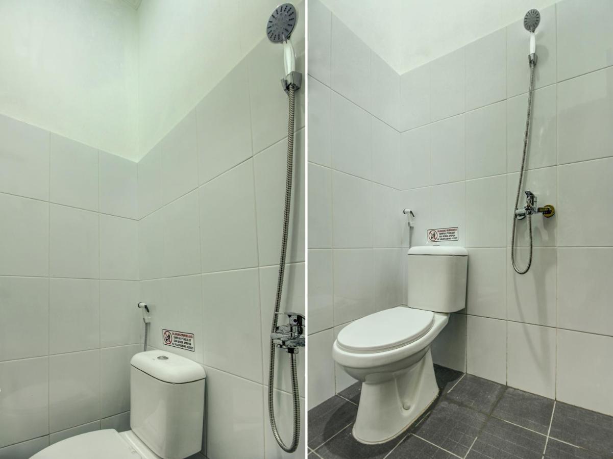 OYO 90224 Palembang Residence Bagian luar foto